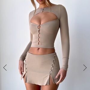 🥥 Oh Polly | Modal Button-Detail Low-Rise Mini Skirt in Taupe - XS 🥥